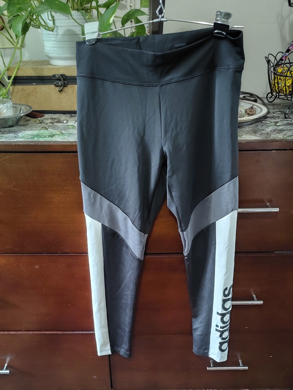 Adidas Woman's Black and Gray Colorblock Aeroready Leggings Athletic